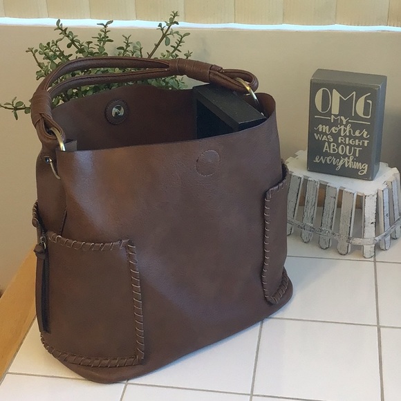 Malibu Skye Handbags - ‘Malibu Skye’ Brooke Hobo Bucket Bag